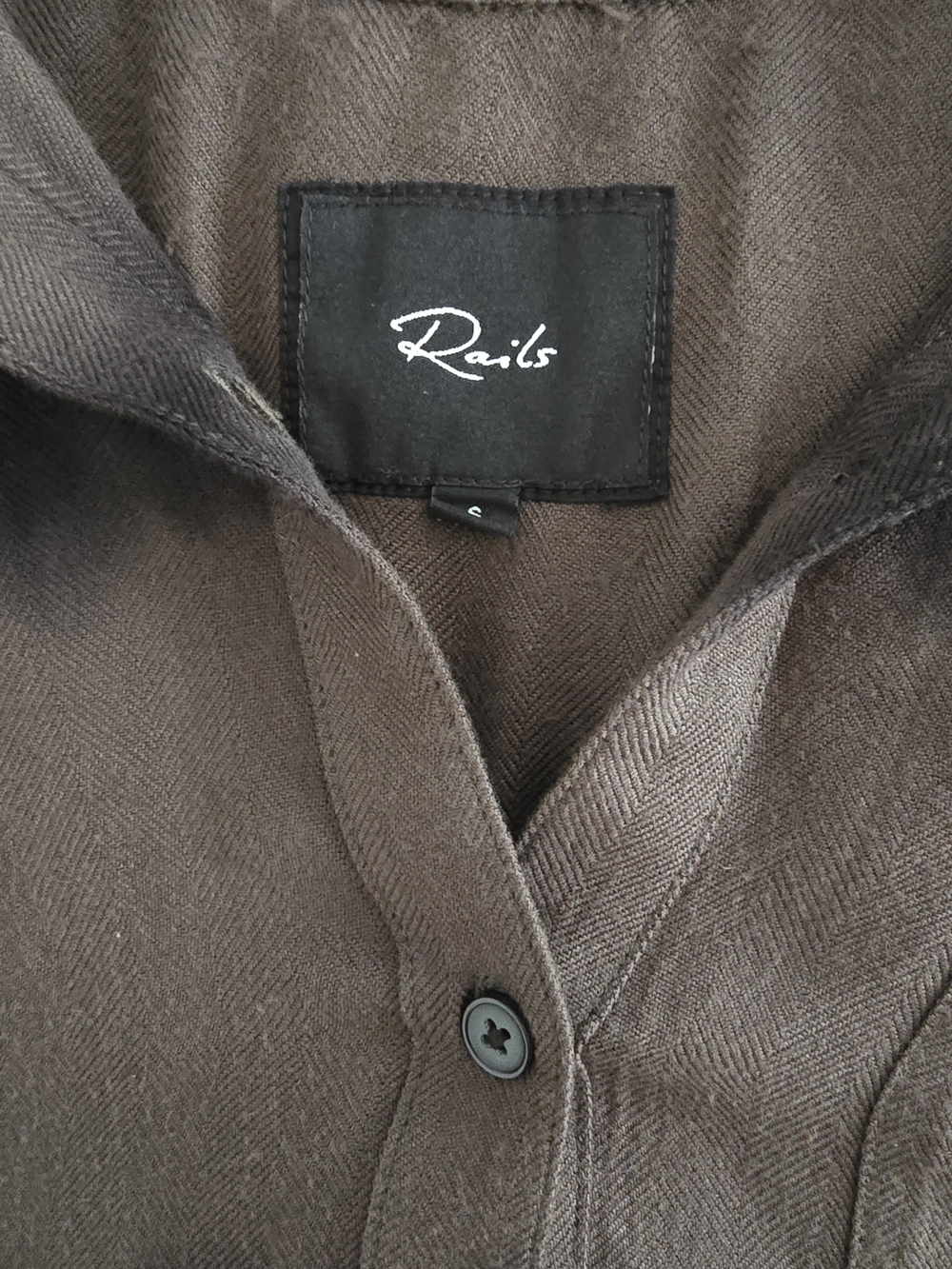 RAILS Olive Black Waves Tie Dye Rayon Button Down Shirt, Small - Picture 5 of 6